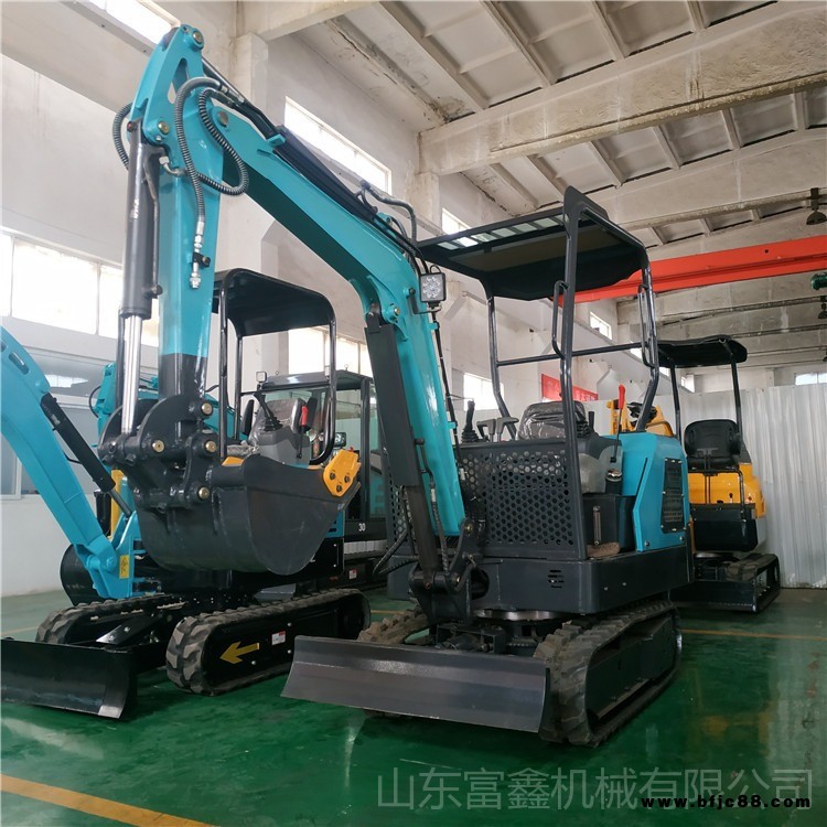 小型挖掘機廠家直銷工程2噸挖掘機價格 農用迷你挖掘機全國免費包郵 液壓先導大臂側擺多功能挖掘機 山東富鑫機械