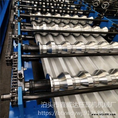 全自動(dòng)750型外墻橫掛板設(shè)備 鑫威達(dá)壓瓦機(jī) 750型彩鋼壓瓦機(jī) 訂做各種規(guī)格異形設(shè)備