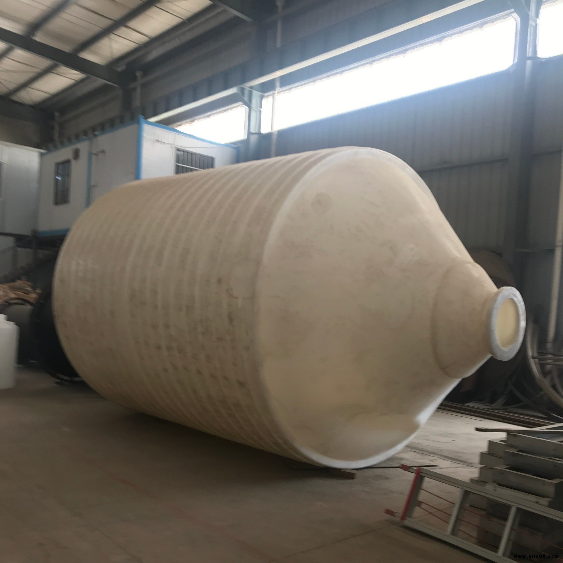 30噸錐底水箱 pe尖底污水?dāng)嚢韫蘅膳洳垆摰鬃? width=