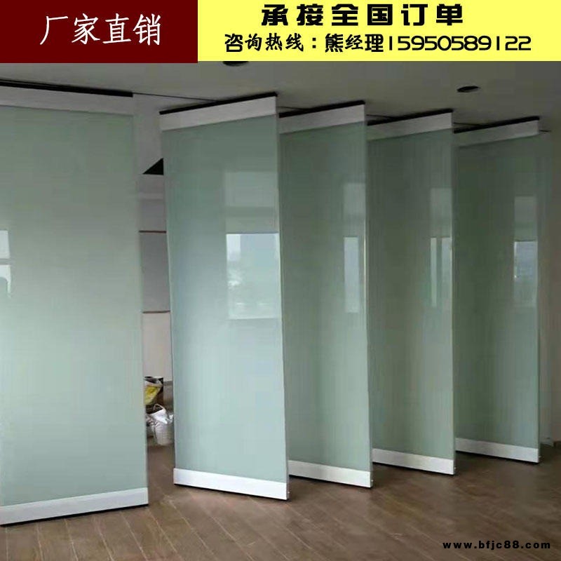 南京玻璃活動隔斷 65型酒店活動隔斷 鏡面玻可折疊推拉屏風(fēng)隔斷 活動隔斷批發(fā) 展廳活動隔斷 酒店活動隔斷 美尊疊廠家批發(fā)