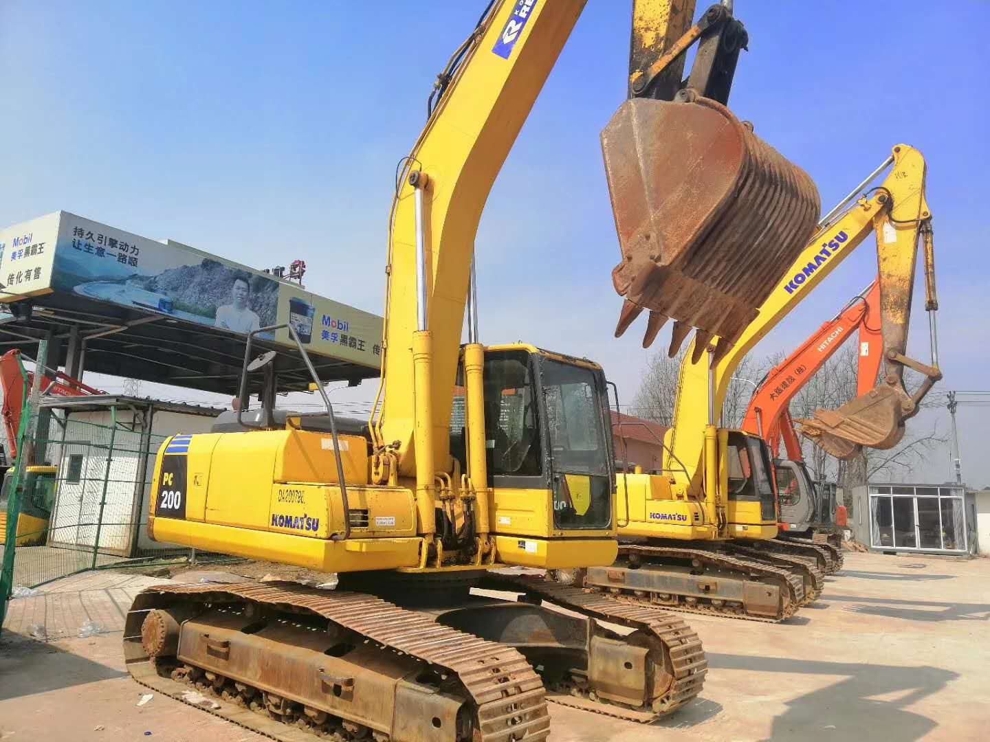 深圳二手挖掘機(jī)進(jìn)口小松200挖掘機(jī) 小松200-8挖掘機(jī)二手小松挖掘機(jī)市場(chǎng) 廠家促銷