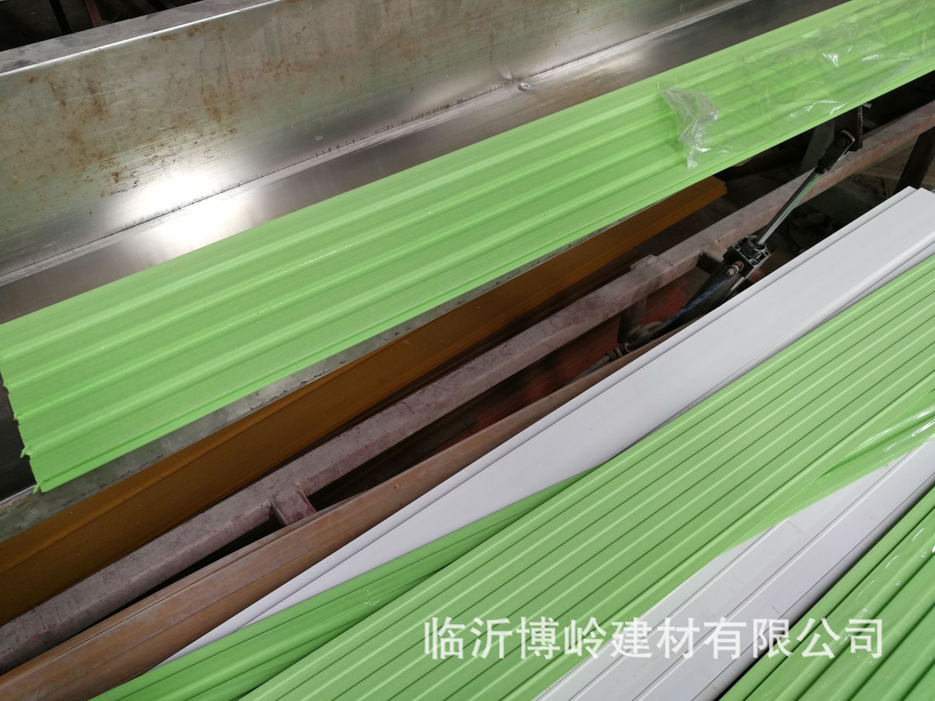生態木墻板 150裝飾板 木紋轉印護墻板 防潮阻燃PVC木塑板 墻裙示例圖10