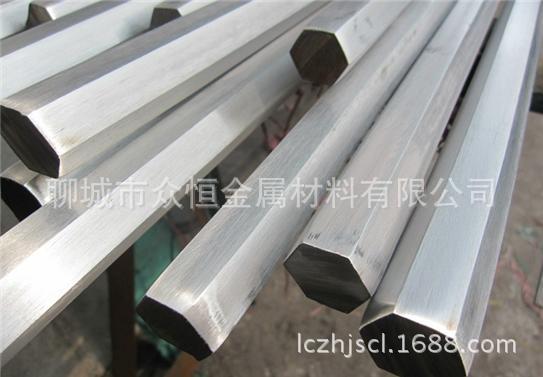 聊城大量現(xiàn)貨供應(yīng)Q235六角鋼 四角鋼  20#圓鋼示例圖9