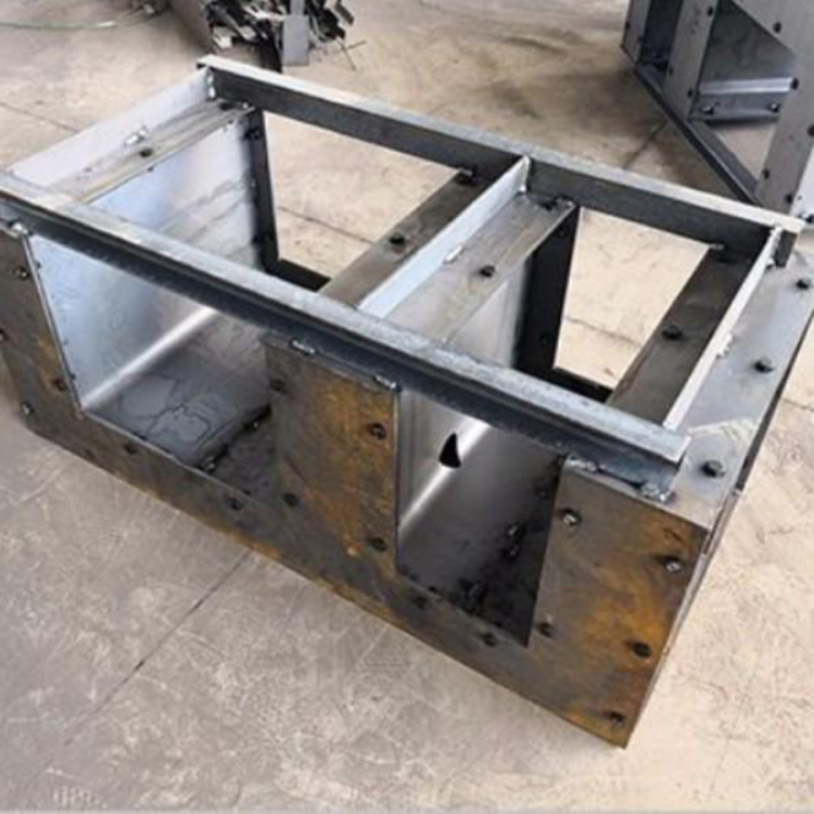 電纜槽鋼模具批發(fā) E型電纜槽鋼模具 高鐵電纜槽鋼模具 恩澤模具