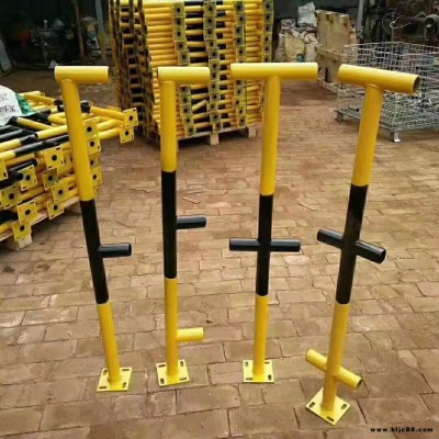廠家直銷淘氣堡管件  樓梯扶手立桿  標(biāo)化防護(hù)連接件  工地樓梯臨時(shí)護(hù)欄規(guī)格齊全