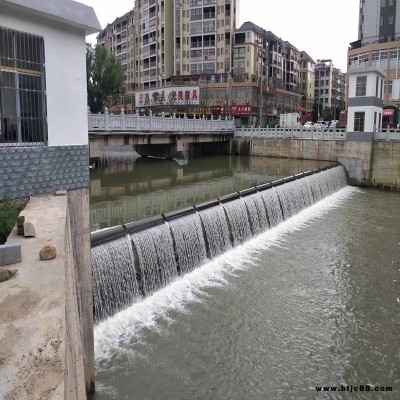 自動(dòng)翻板閘門圖片 液壓壩與合頁壩廠家 液壓升降壩型號
