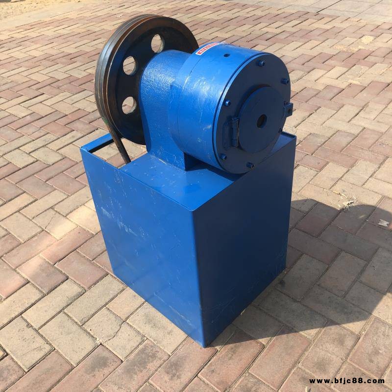 不銹鋼錐度縮管機(jī)工作視頻 大棚套管縮頭機(jī) 四板磨具電動(dòng)縮頭機(jī)
