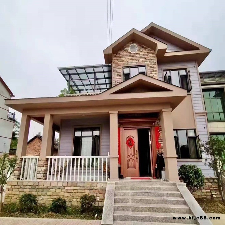 秋東建設(shè)房屋 農(nóng)村建設(shè)房屋 輕鋼龍骨別墅 節(jié)能環(huán)保堅固耐久 歐式別墅