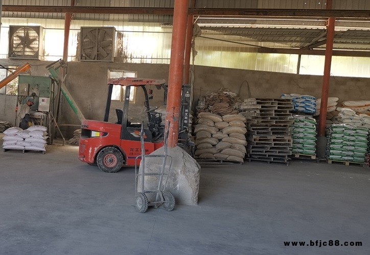 廈門朋強建材廠家供應(圖)-無堿速凝劑批發-三明無堿速凝劑