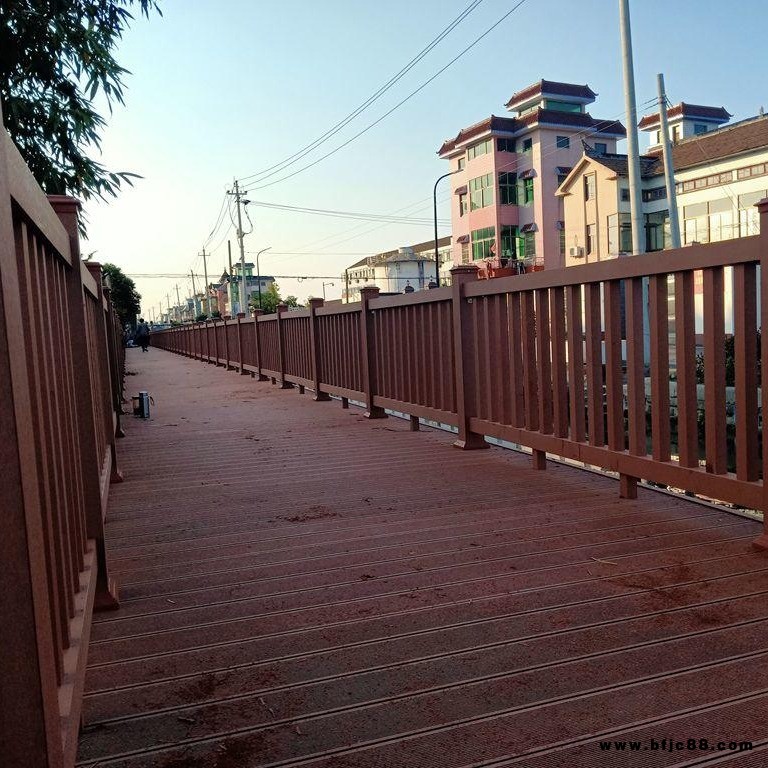 塑木復(fù)合地板 防水地板 庭院地板 棧橋地板 生態(tài)木地板