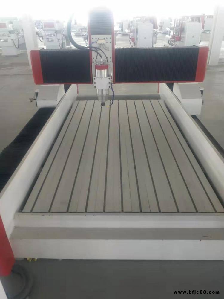 密度板雙色板鏤空花格雕刻機(jī)里賣的好