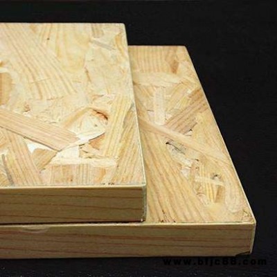 進(jìn)口OSB歐松板價(jià)格|臨泉定向結(jié)構(gòu)刨花板廠家臨泉批發(fā)進(jìn)口OSB板