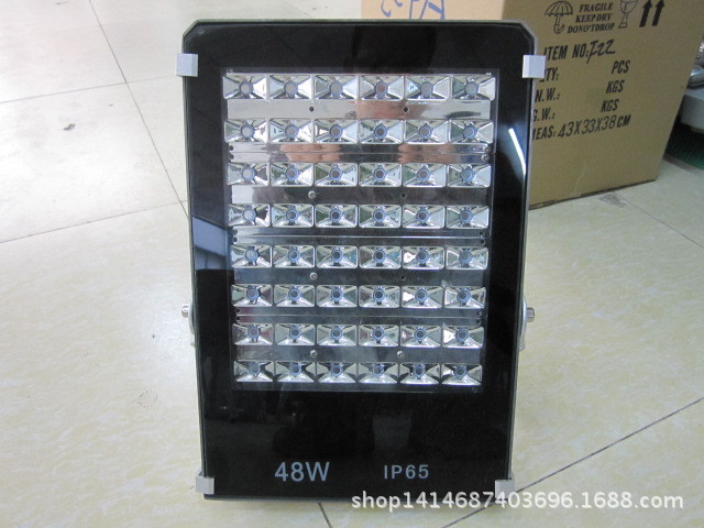 爆款熱賣高品質(zhì)LED 36W48W單顆燈珠新款投光燈  泛光燈外殼示例圖2