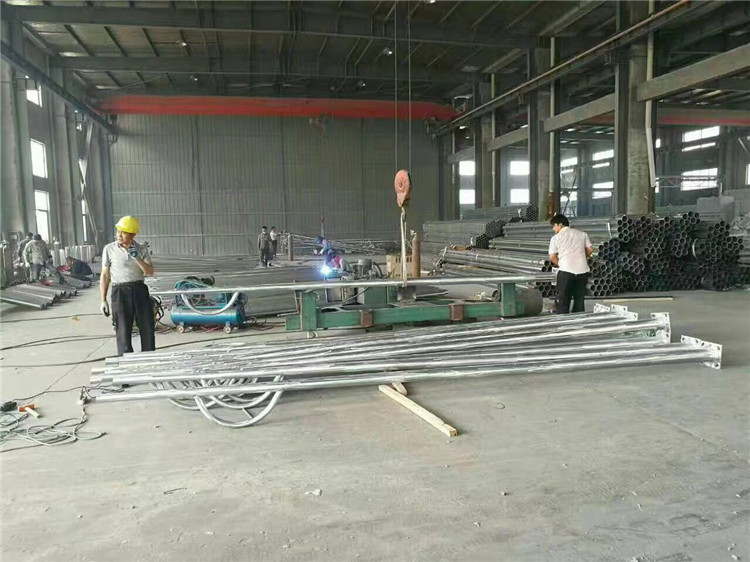 濱州庭院燈星河路燈庭院燈價(jià)格太陽能庭院燈造型定制源頭工廠實(shí)力商家