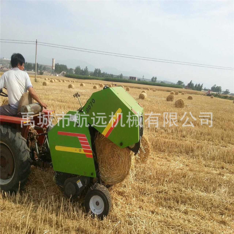 牧草秸稈撿拾機(jī)械打捆機(jī)，圓捆打捆機(jī)定做加工YK8070打捆機(jī)生產(chǎn)示例圖2