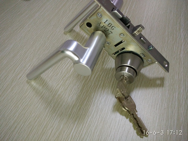 日本MIWA移門鉤鎖U9SL80-1帶執手的移門鉤鎖自動上鎖示例圖2