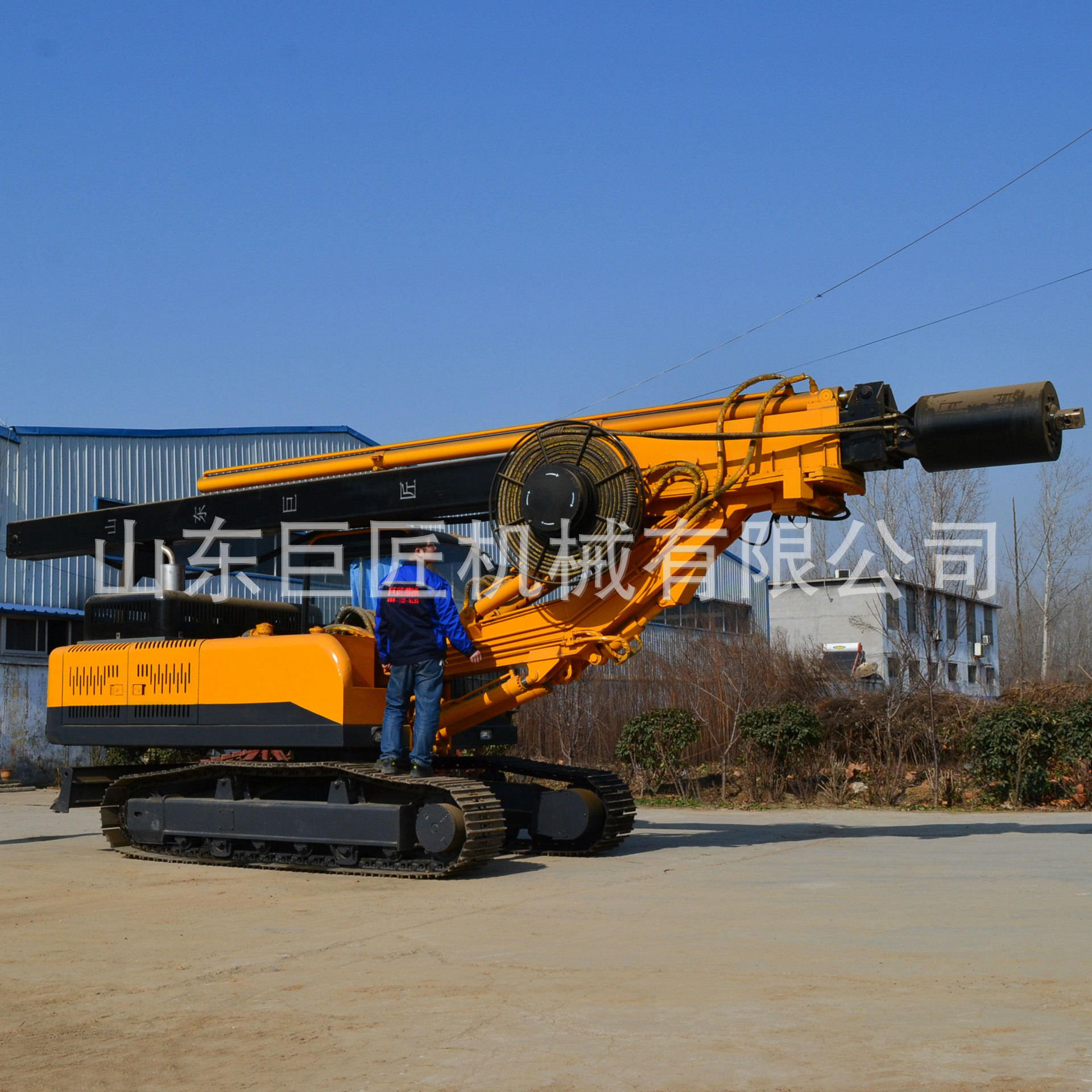 廠家直銷(xiāo)小型履帶式旋挖機(jī) 華夏巨匠20米方桿旋挖鉆機(jī)品質(zhì)可靠示例圖6