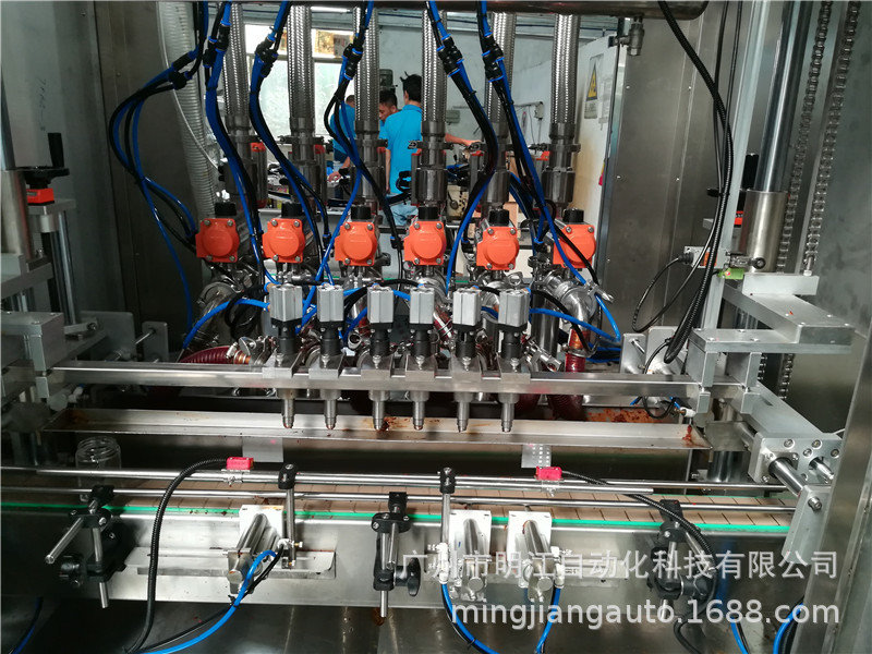 20L日化化工大桶液體灌裝機(jī)油漆大桶潤(rùn)滑油全自動(dòng)稱(chēng)重大桶灌裝機(jī)示例圖16