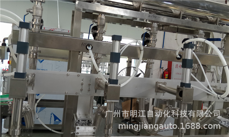 20L日化化工大桶液體灌裝機(jī)油漆大桶潤(rùn)滑油全自動(dòng)稱(chēng)重大桶灌裝機(jī)示例圖9