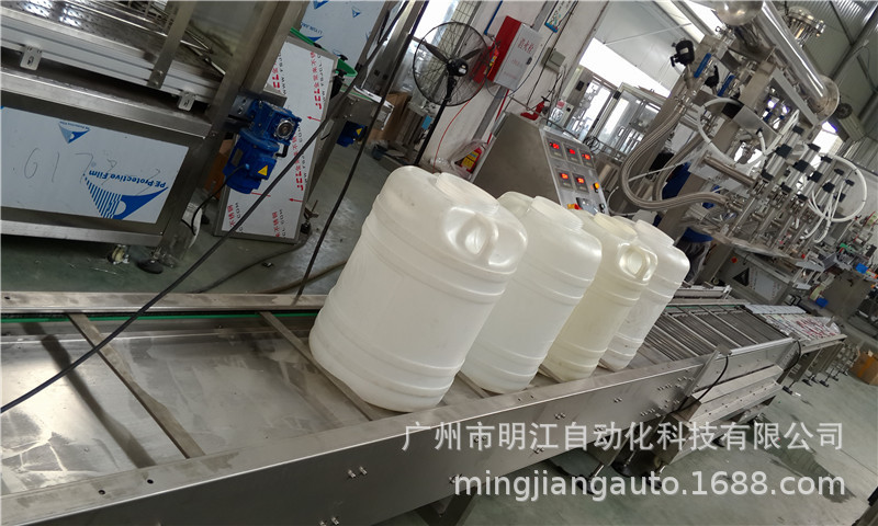 20L日化化工大桶液體灌裝機(jī)油漆大桶潤(rùn)滑油全自動(dòng)稱(chēng)重大桶灌裝機(jī)示例圖8