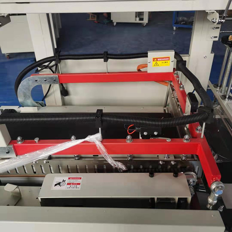 全自動套膜二合一封切收縮機 連續式封口包膜機 廠家供應 博鋒 全自動套膜封切打包機