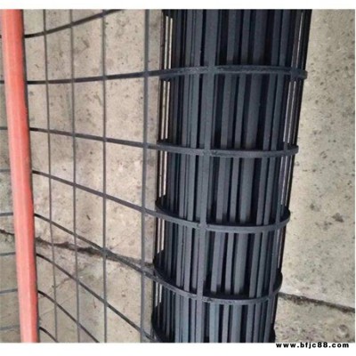 山東鋼塑格柵廠家  山東100KN礦用鋼塑格柵現貨直發 高強加筋土工條帶價格