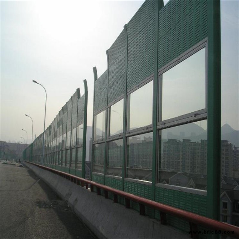 按需定制隔音吸聲 高速公路聲屏障義發(fā)隔音降噪聲屏障