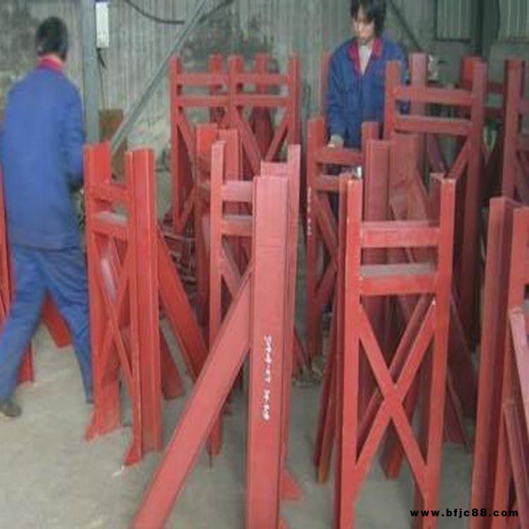 G56夾柱懸臂支架生產(chǎn)廠家 G57夾柱三角支架生產(chǎn)標(biāo)準(zhǔn)