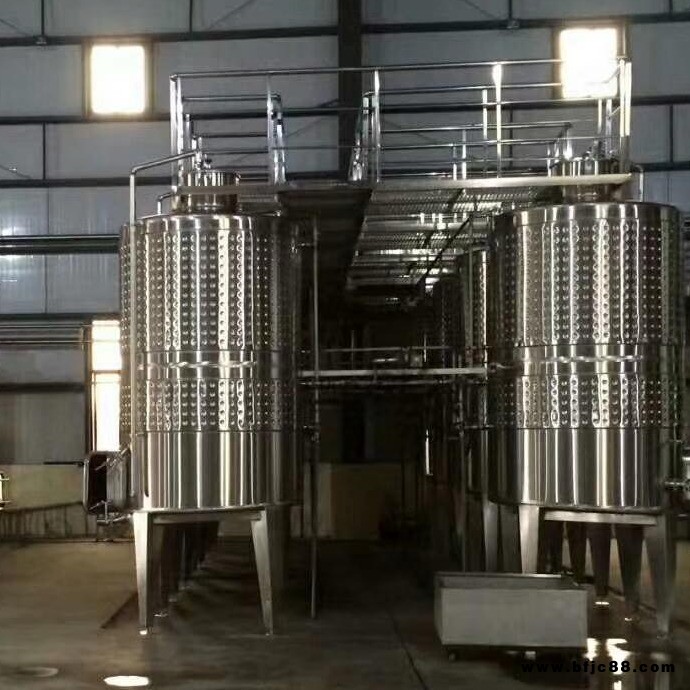 葡萄酒恒溫發酵罐 水果釀酒設備 水帶米勒板內盤管 桑葚釀控溫酒罐 恒誠加工   果酒控溫發酵米勒板罐