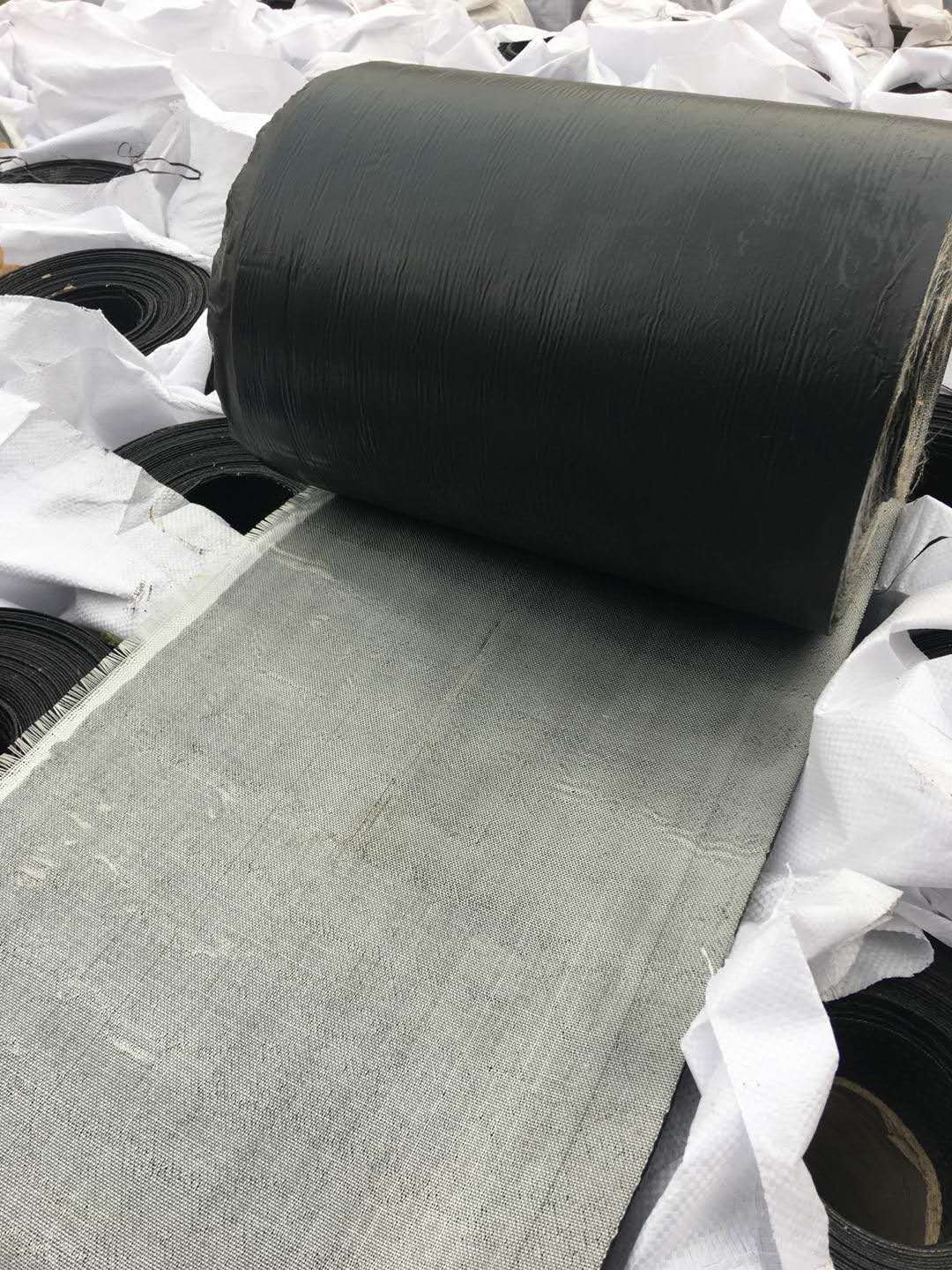 廠家直銷路面防水卷材自粘式防裂貼 現貨供應示例圖1