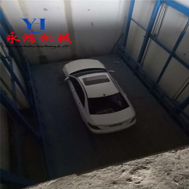 湖北隨州四柱導(dǎo)軌式升降機(jī)   小型升降機(jī)   四柱裝卸平臺